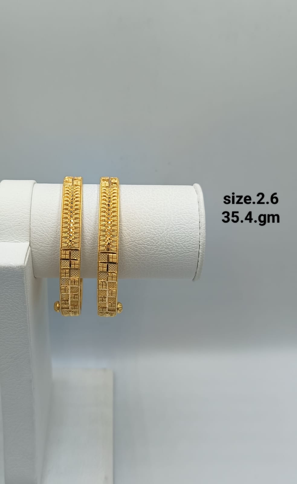 22 Karat Gold Karay